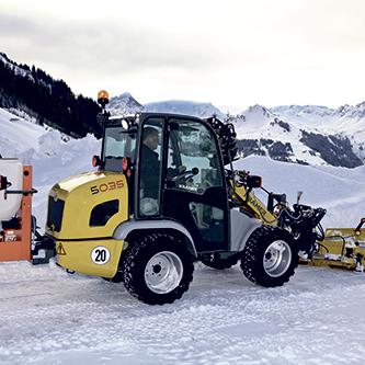 Radlader Kramer 5035 Action Winterdienst Schneeschild