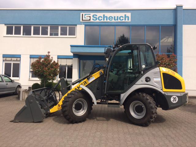 Übergabe Kramer Radlader 5075 an Schlechtweg GmbH aus Sünna