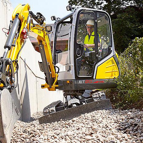 Kettenbagger Raupenbagger Raupe Bagger Kompaktbagger Wacker Neuson ET20 mit Vertical Digging System (VDS) Action