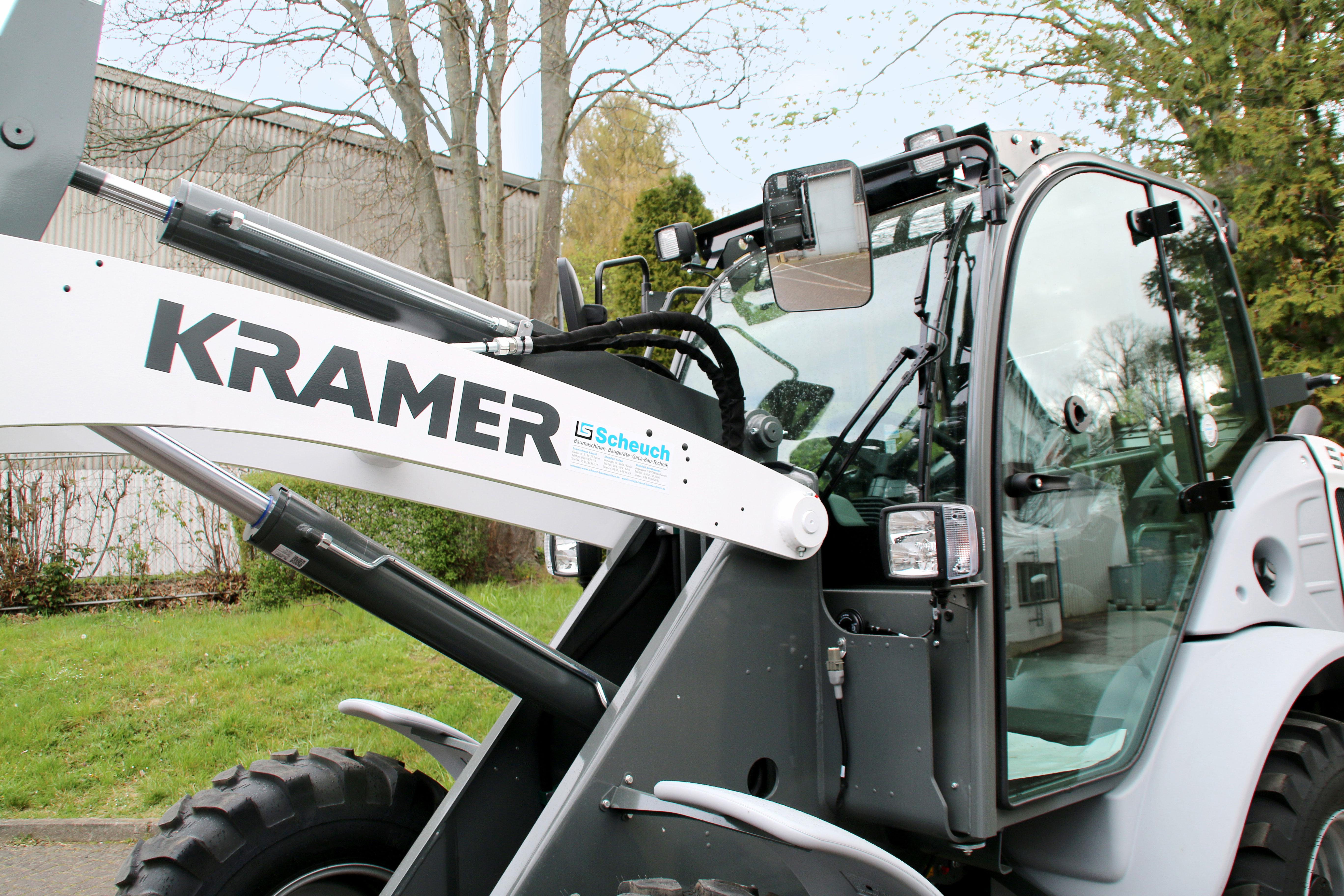 Radlader Kramer 5085 Weiß für Könnecke Begrünungen aus Niestetal