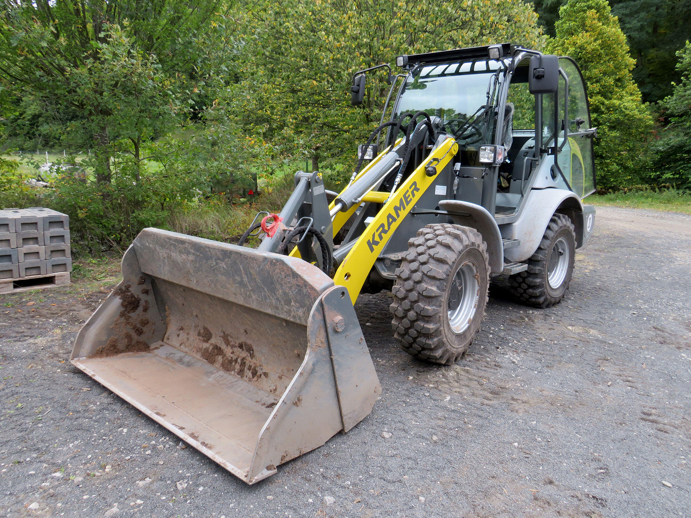 Übergabe Radlader Kramer 5085 an Bauunternehmen C. Gleim aus Bebra-Weiterode