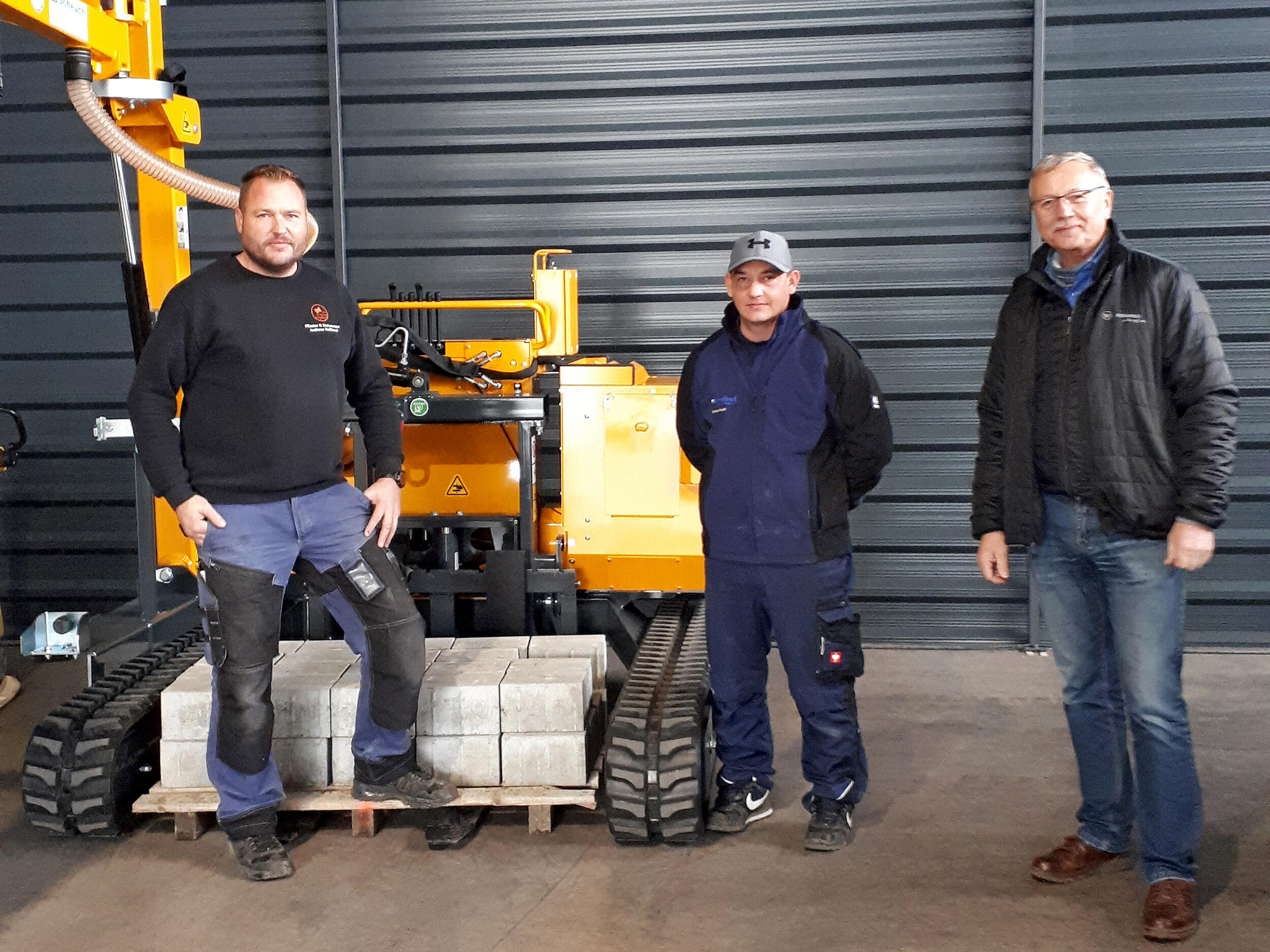 Übergabe des Probst Verlegetransporter Transmobil TM 150 an Andreas Hessland aus Wingerode