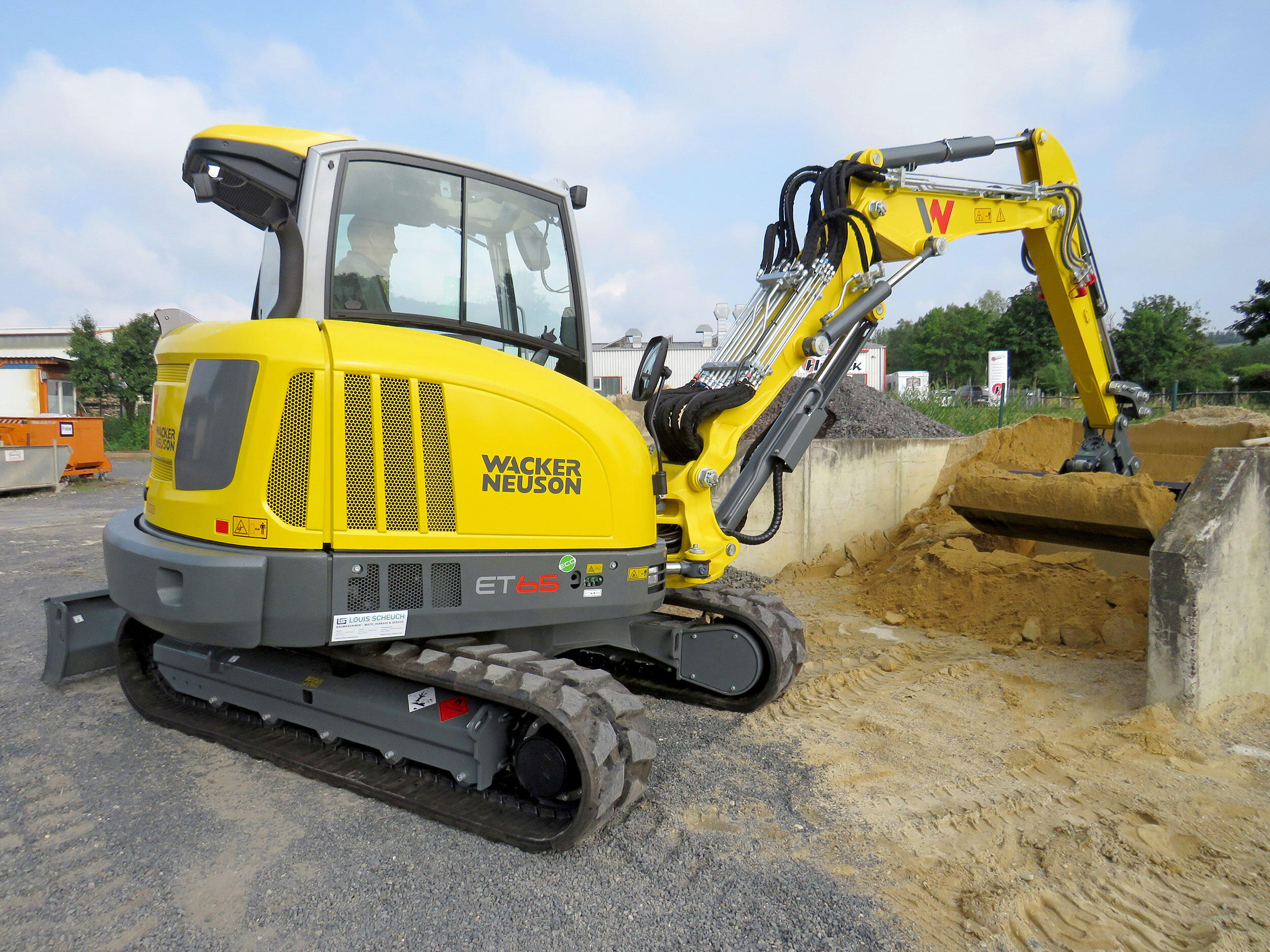 Kettenbagger Wacker Neuson ET65 im Einsatz bei Weber Bau in Bad Wildungen