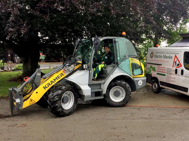 Übergabe Radlader Kramer 8085 bei Martin Menke in Hofgeismar
