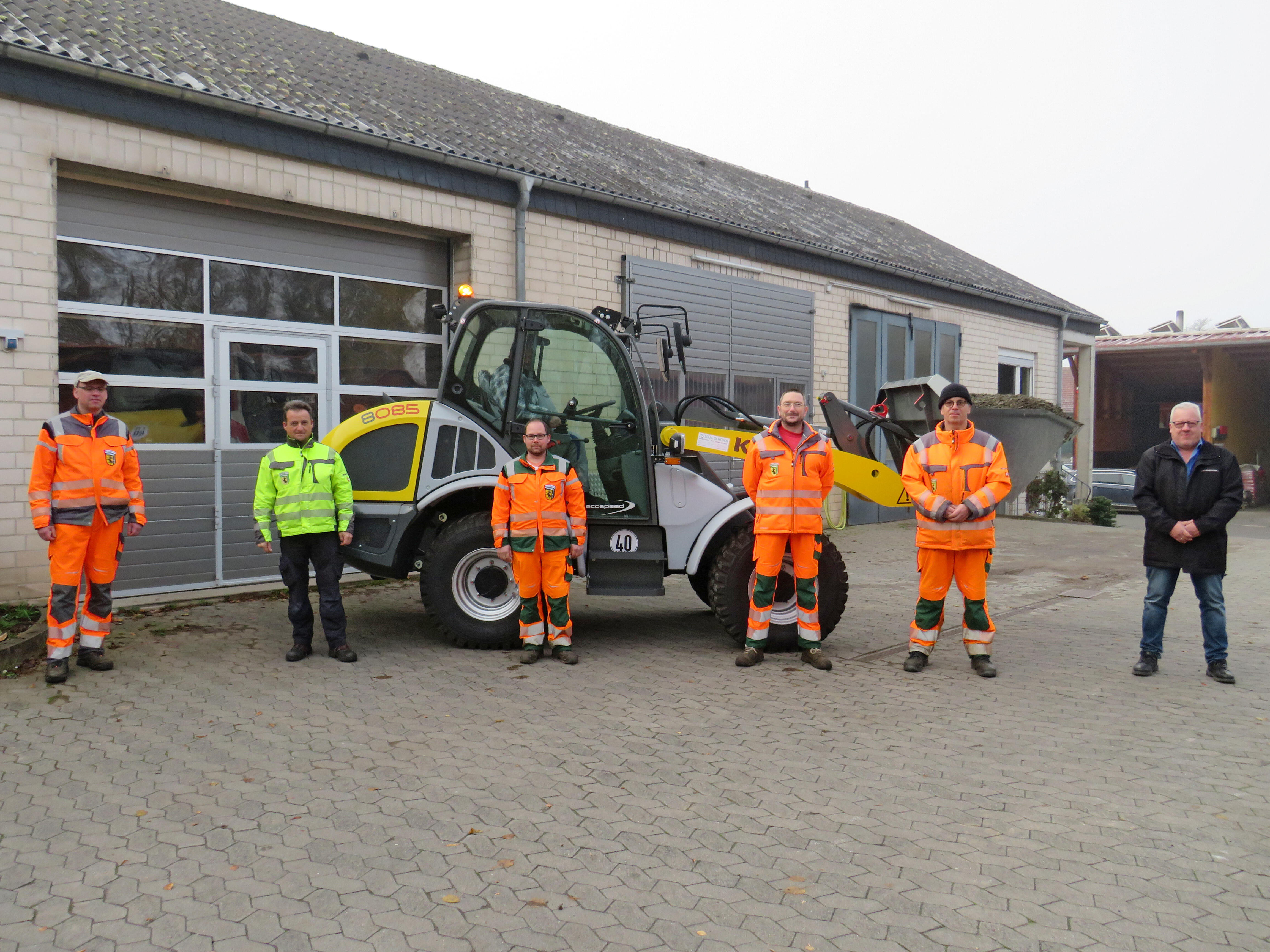 Übergabe Kramer Radlader 8085 an Marktgemeinde Burghaun
